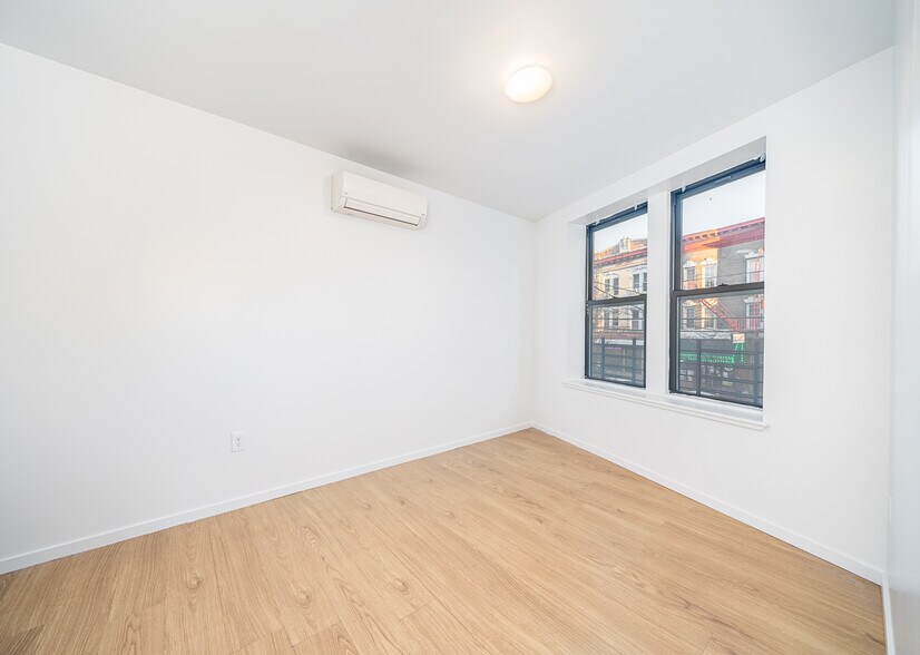 More Photos Of 4701-4705 Park Ave, Union City Apartments For Sale