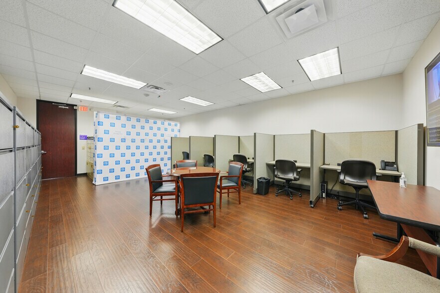 More Photos Of 9999 Bellaire Blvd, Houston Medical For Lease