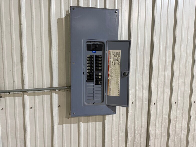 More Photos Of 107 W Lewiston Grade Rd, Grayling Warehouse For Lease