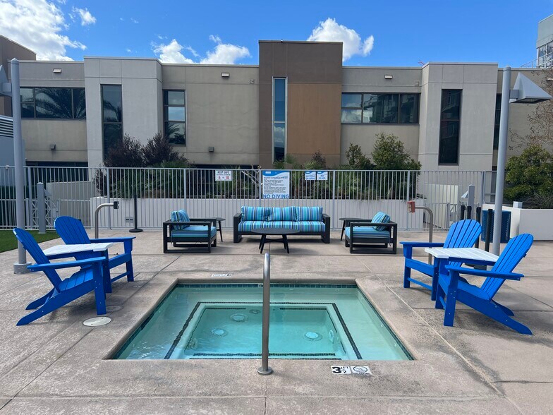 More Photos Of 353 E Bonneville Ave, Las Vegas Apartments For Sale