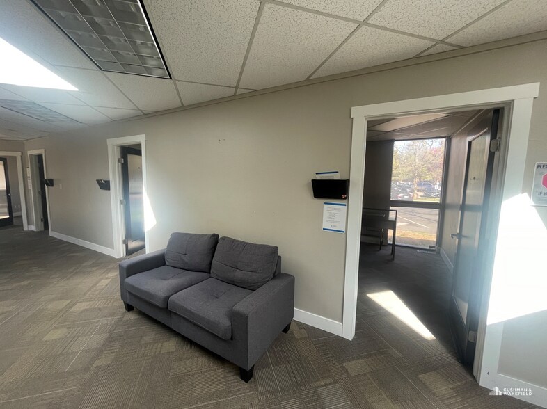 More Photos Of 320 W Olive St, Fort Collins Office For Sale