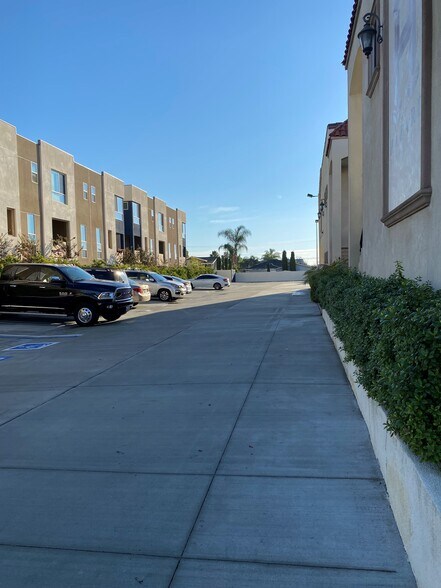 More Photos Of 25124 Narbonne Ave, Lomita Office For Lease