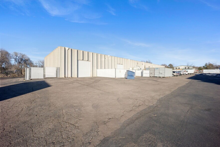 More Photos Of 1130 Valley St, Colorado Springs Warehouse For Lease