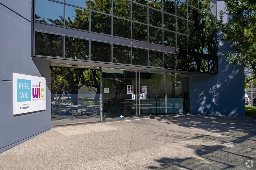 More Photos Of 12781 Schabarum Ave, Irwindale Light Manufacturing For Lease