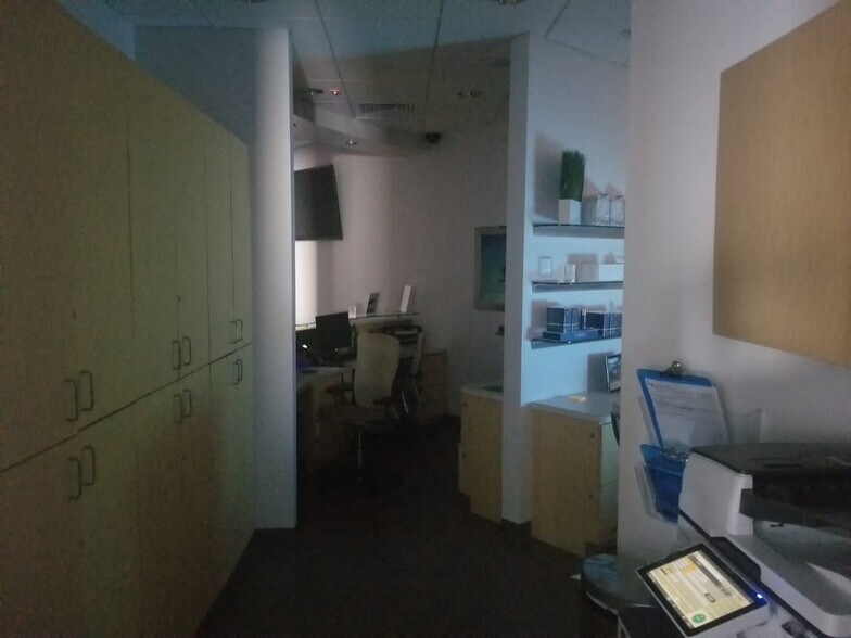 More Photos Of 6701 S Red Rd, South Miami Medical For Sale