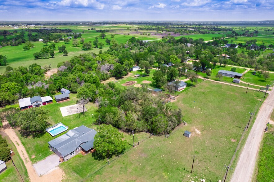 More Photos Of 279 Highline Dr, Bastrop Land For Sale