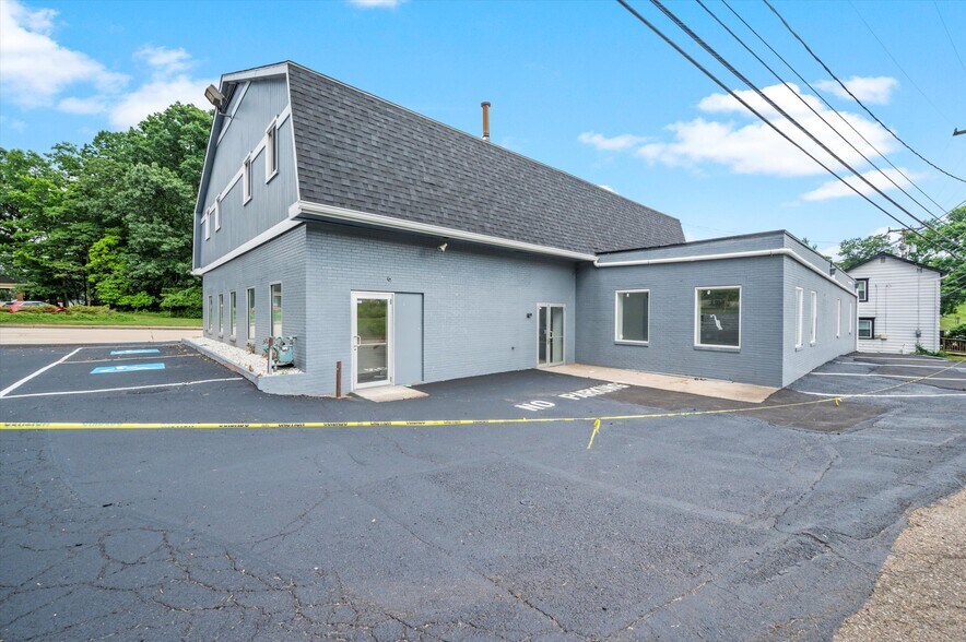 More Photos Of 7703 Perry Hwy, Pittsburgh Freestanding For Lease