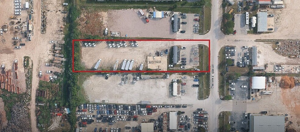 Primary Photo Of 8101 Mainline Pky, Fort Myers Warehouse For Lease