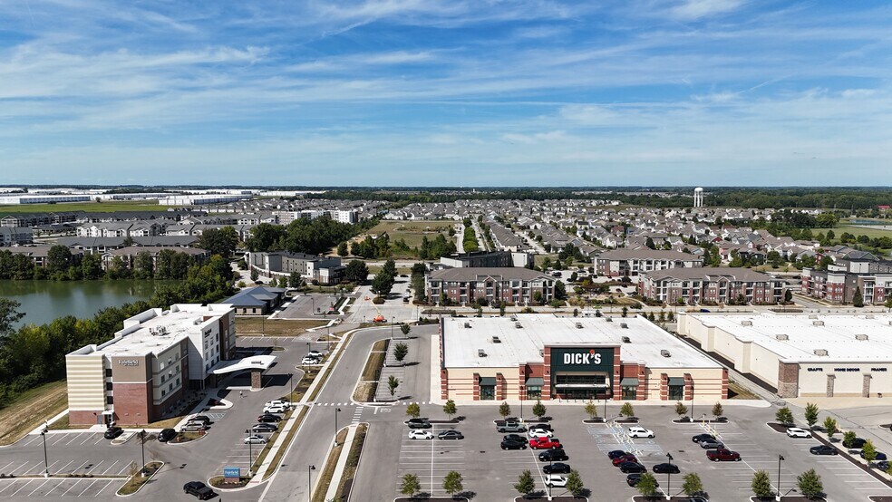 More Photos Of 6054 Gateway Dr, Whitestown Medical For Lease