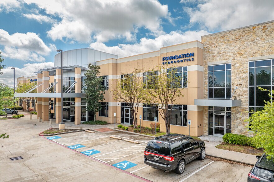 More Photos Of 7830 W Grand Pky S, Richmond Medical For Lease