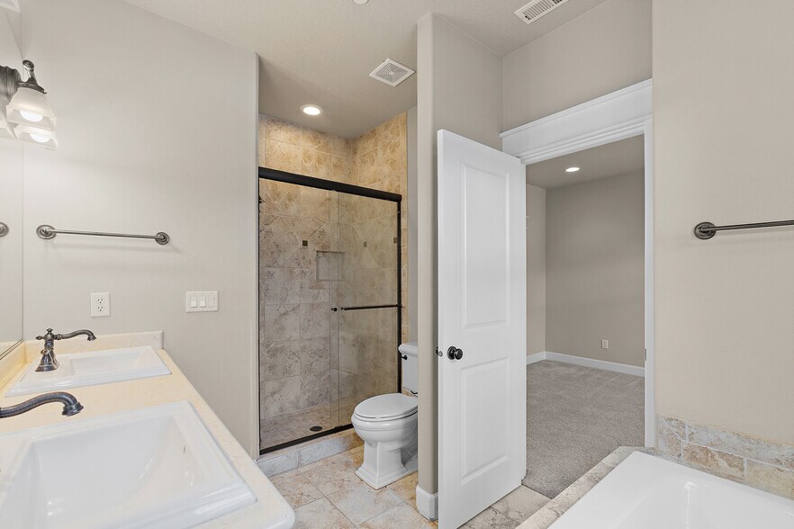 More Photos Of 9414 SE Causey Ave, Happy Valley Apartments For Sale