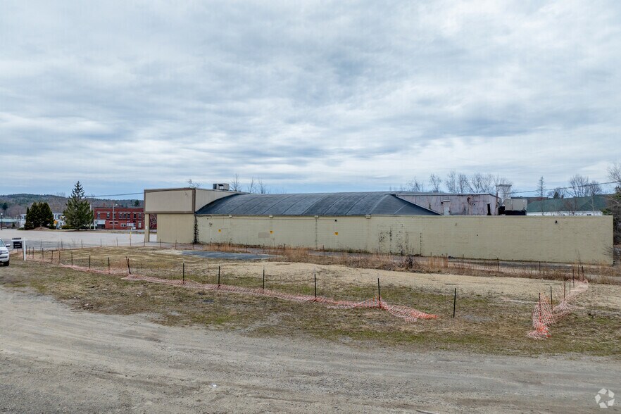 More Photos Of 2 Juniper St, Winchendon Storefront Retail Residential For Sale