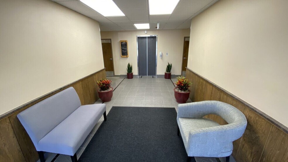 More Photos Of 6650 S Vine St, Centennial Medical For Lease