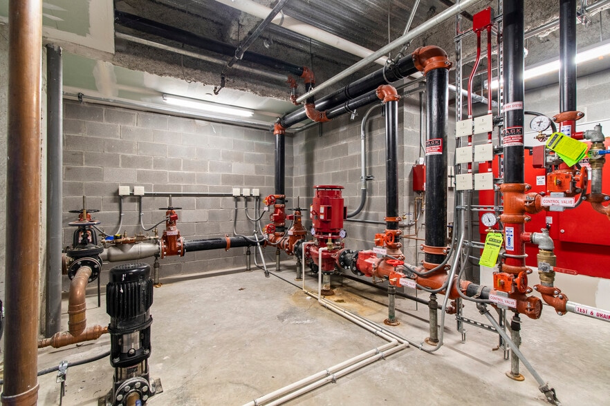 More Photos Of 587 Connecticut Ave, Norwalk Apartments For Sale