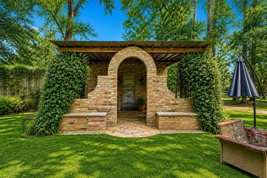 More Photos Of 8450 Prine Ln, Magnolia Light Distribution For Sale