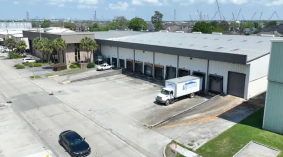More Photos Of 1925 Industrial Blvd, Harvey Warehouse For Lease
