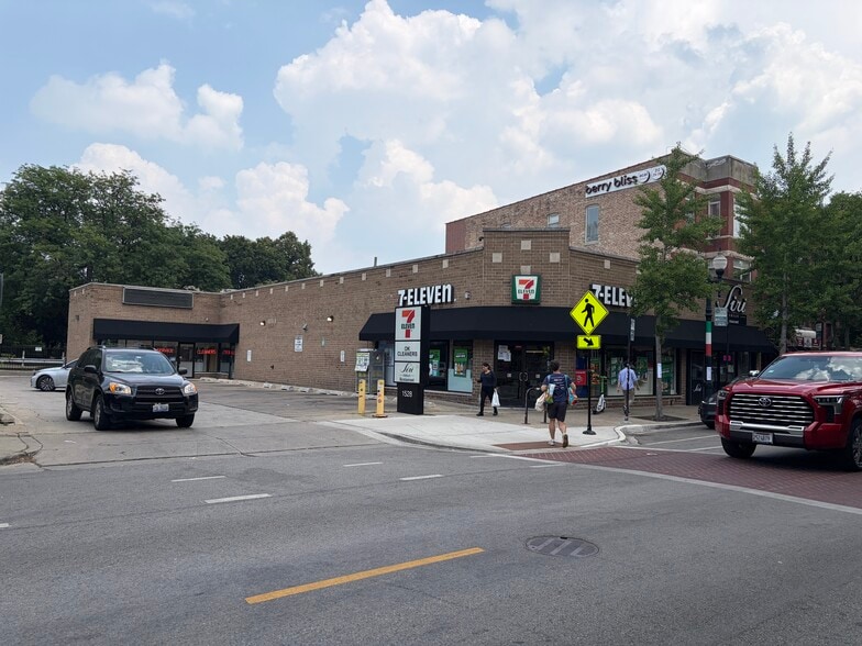 Primary Photo Of 1524 W Taylor St, Chicago Freestanding For Lease