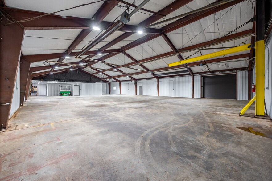 More Photos Of 1091 Stimmel Rd, Columbus Manufacturing For Lease