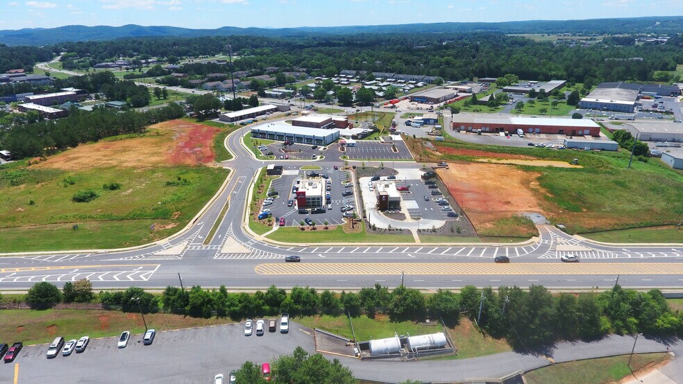 More Photos Of 11 Charley Harper Dr, Cartersville Medical For Lease