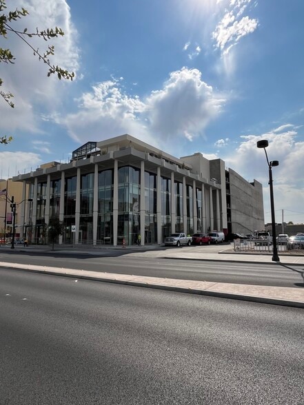 More Photos Of 201 S Las Vegas Blvd, Las Vegas Office For Lease