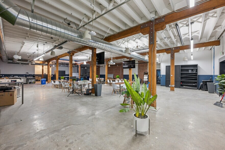 More Photos Of 346 9th St, San Francisco Loft Creative Space For Lease