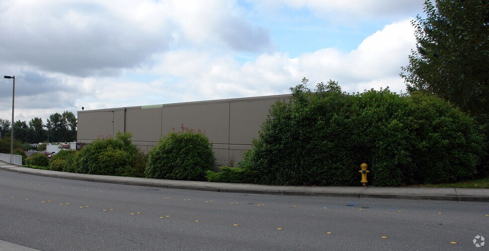 More Photos Of 1801 130th Ave NE, Bellevue Light Manufacturing For Lease
