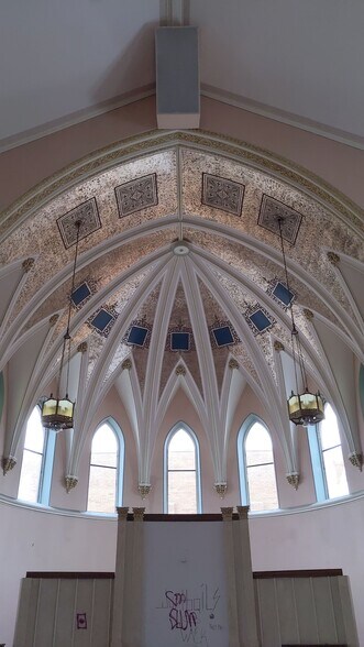 More Photos Of 1120 N Grant St, Bay City Religious Facility For Sale