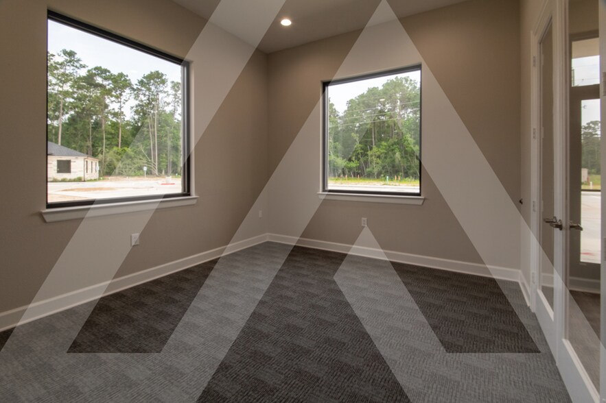More Photos Of 13803 Madera Run, Humble Office For Sale
