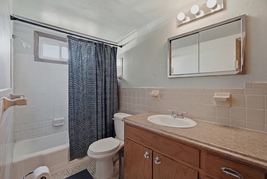 More Photos Of 394 Pierce St, Saint Paul Apartments For Sale