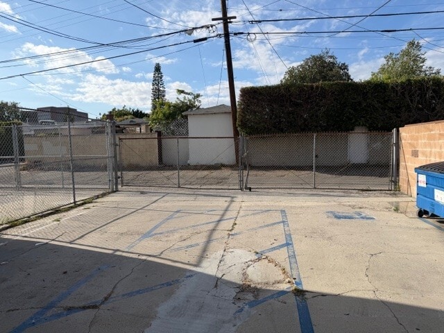 More Photos Of 11737 W Pico Blvd, Los Angeles Storefront For Sale