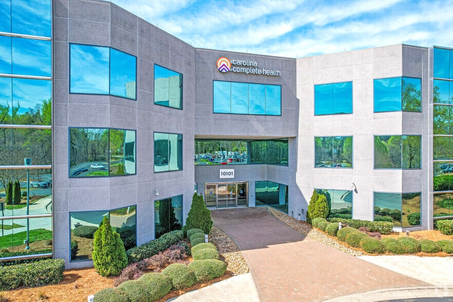 More Photos Of 10101 David Taylor Dr, Charlotte Office For Lease