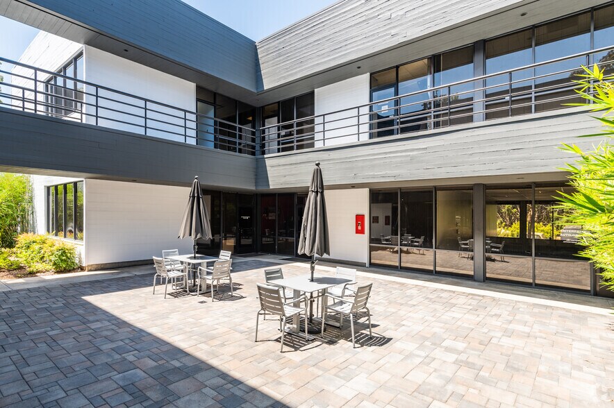 More Photos Of 2091-2101 Business Center Dr, Irvine Unknown For Sale