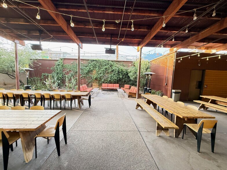 More Photos Of 3243 N 3rd St, Phoenix Restaurant For Sale