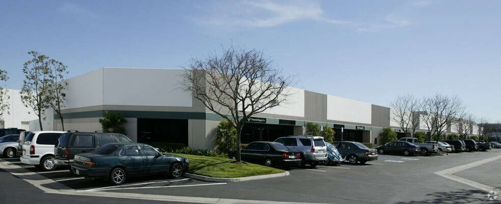 More Photos Of 10542 Calle Lee, Los Alamitos Unknown For Lease