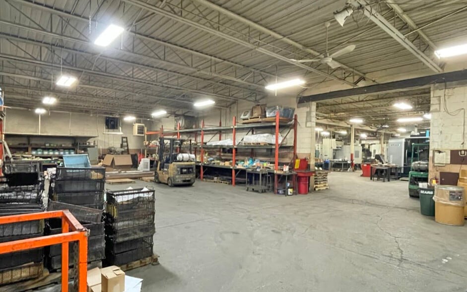 More Photos Of 15642 Common Rd, Roseville Warehouse For Sale