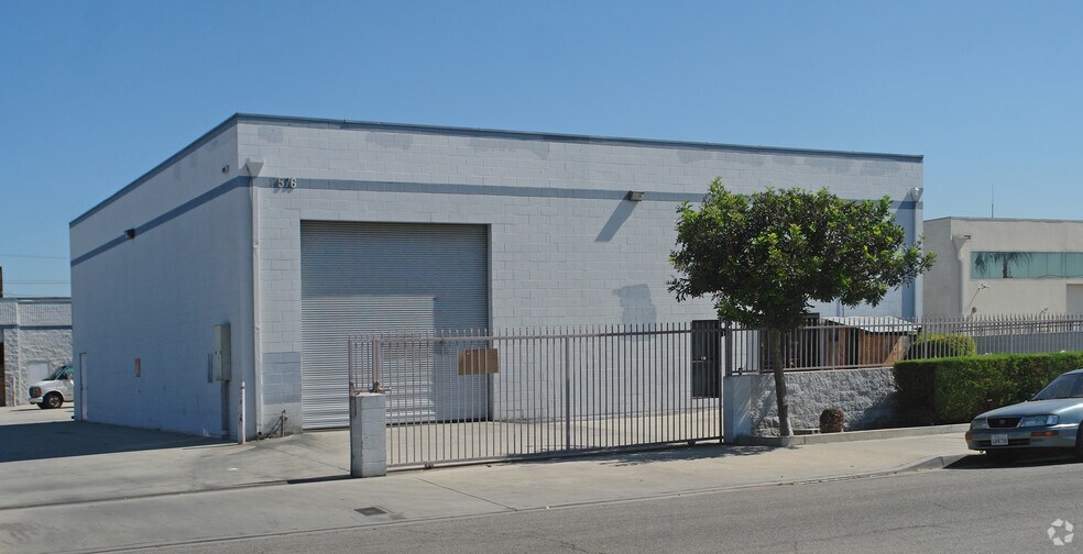 More Photos Of 2516 Troy Ave, South El Monte Warehouse For Lease