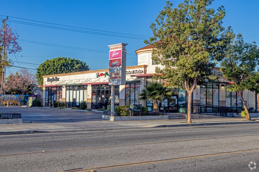 More Photos Of 3006 Florence Ave, Huntington Park Storefront For Sale