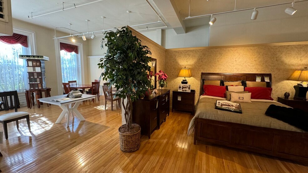 More Photos Of 223 Northampton St, Easton Apartments For Sale