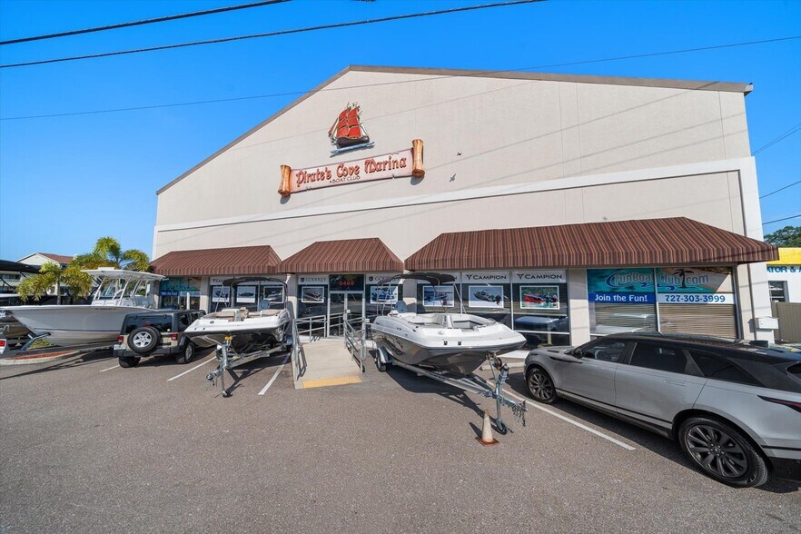 More Photos Of 2400 Bayshore Blvd, Dunedin Marina For Sale