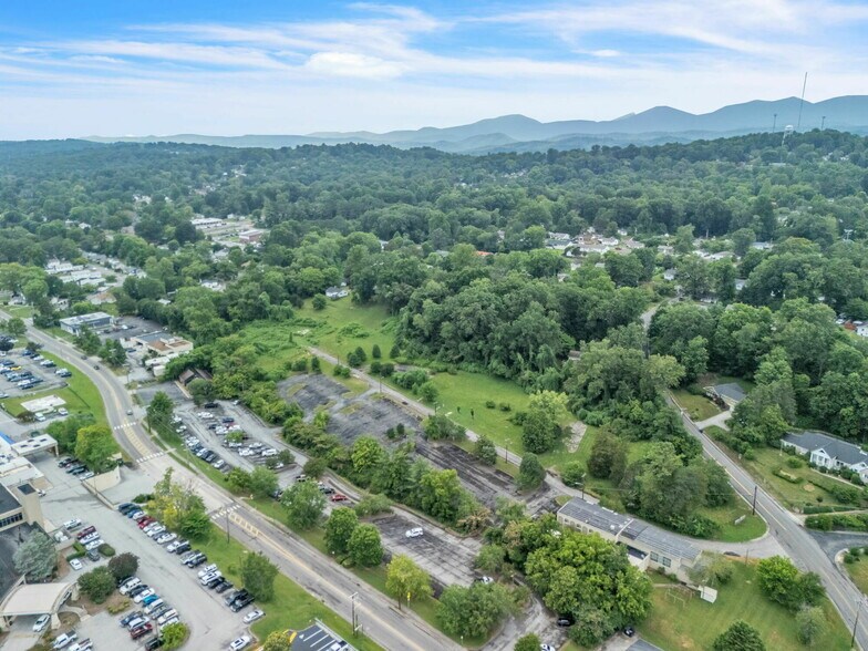 More Photos Of 203 Michigan Ave, Oak Ridge Land For Sale
