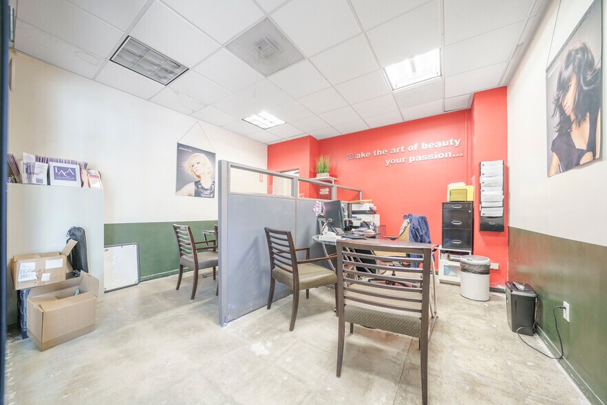 More Photos Of 1517 S Western Ave, Los Angeles Freestanding For Sale