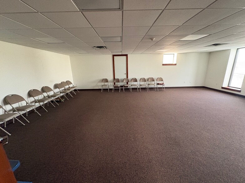 More Photos Of 1726 Long Pond Rd, Rochester Office For Sale