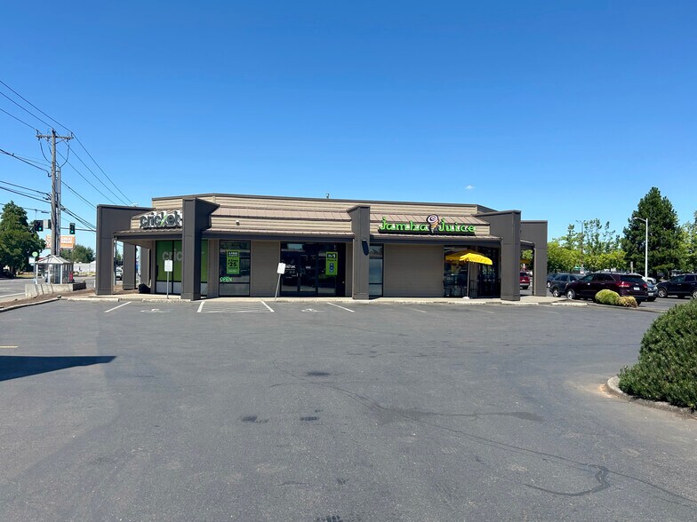 More Photos Of 3052-3090 Lancaster Dr NE, Salem Freestanding For Lease