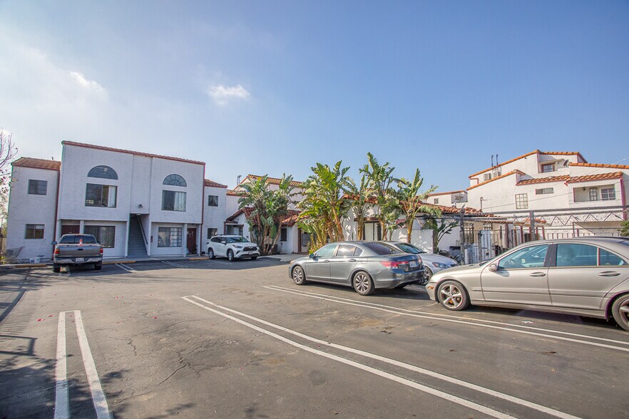 More Photos Of 9261 Wakefield Ave, Panorama City Apartments For Sale