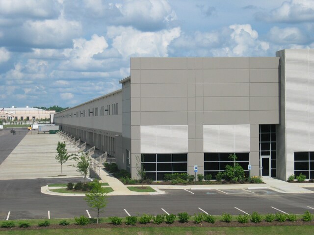 More Photos Of 710 Venture Dr, Southaven Warehouse For Lease