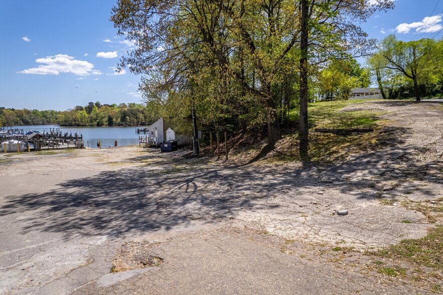 More Photos Of 7813 Leymar Rd, Glen Burnie Marina For Sale