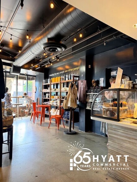 More Photos Of 124 Dock St, Annapolis General Retail For Lease
