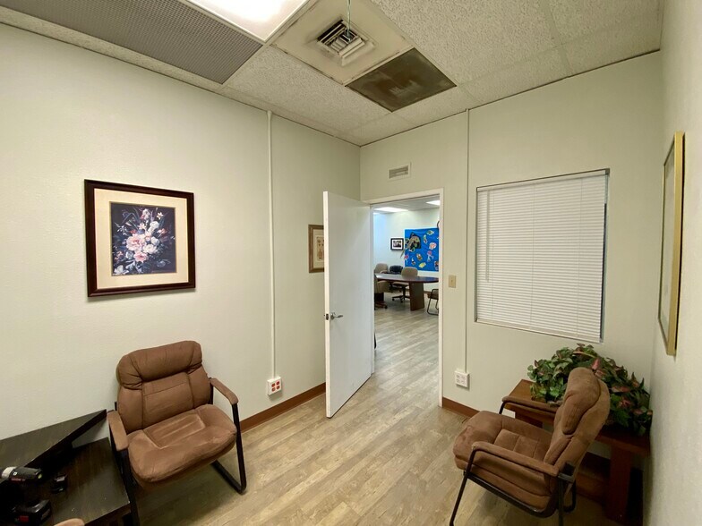 More Photos Of 124-126 N I St, Lompoc Storefront Retail Office For Sale