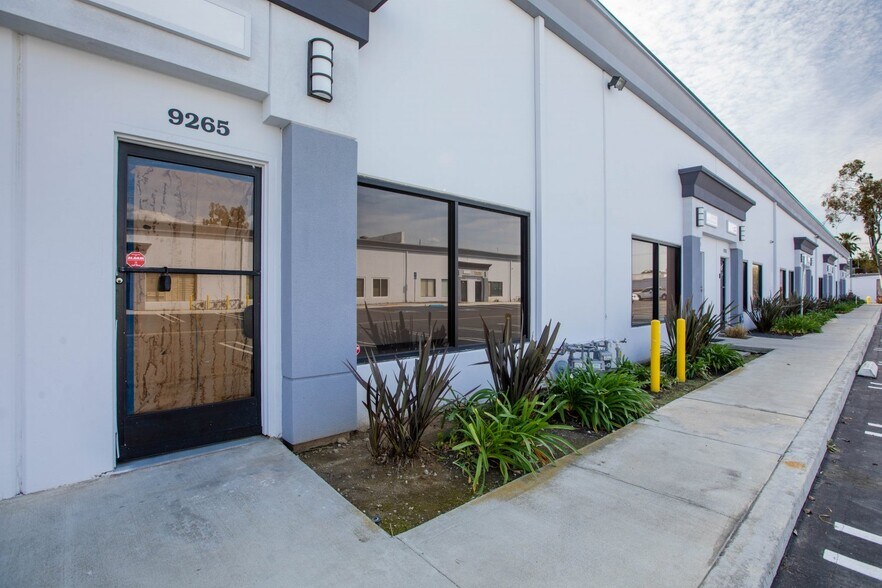 More Photos Of 9249-9272 Archibald Ave, Rancho Cucamonga Warehouse For Sale