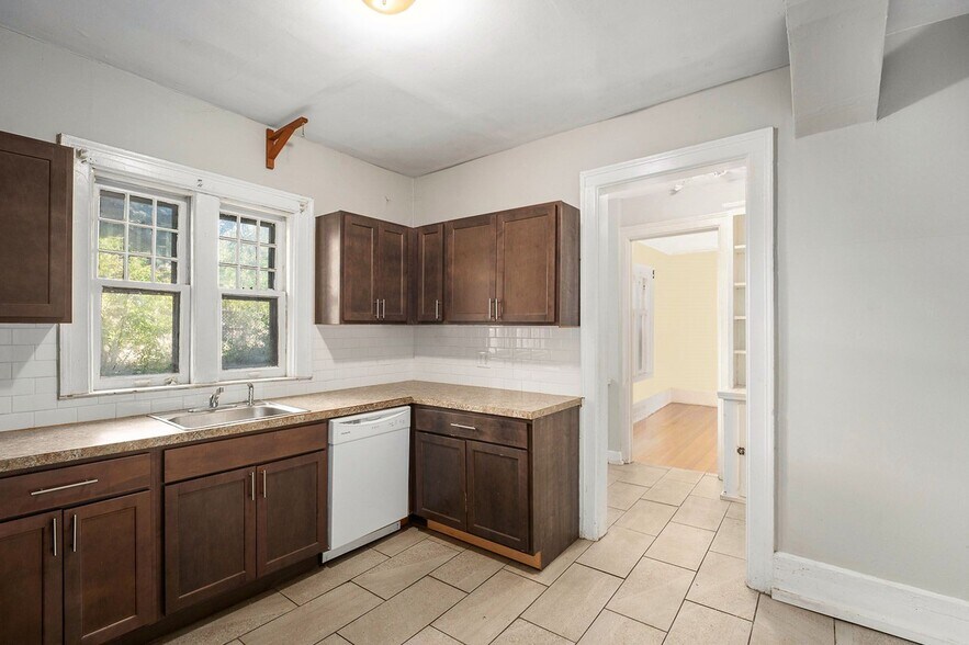 More Photos Of 1006 Parker St, Detroit Apartments For Sale